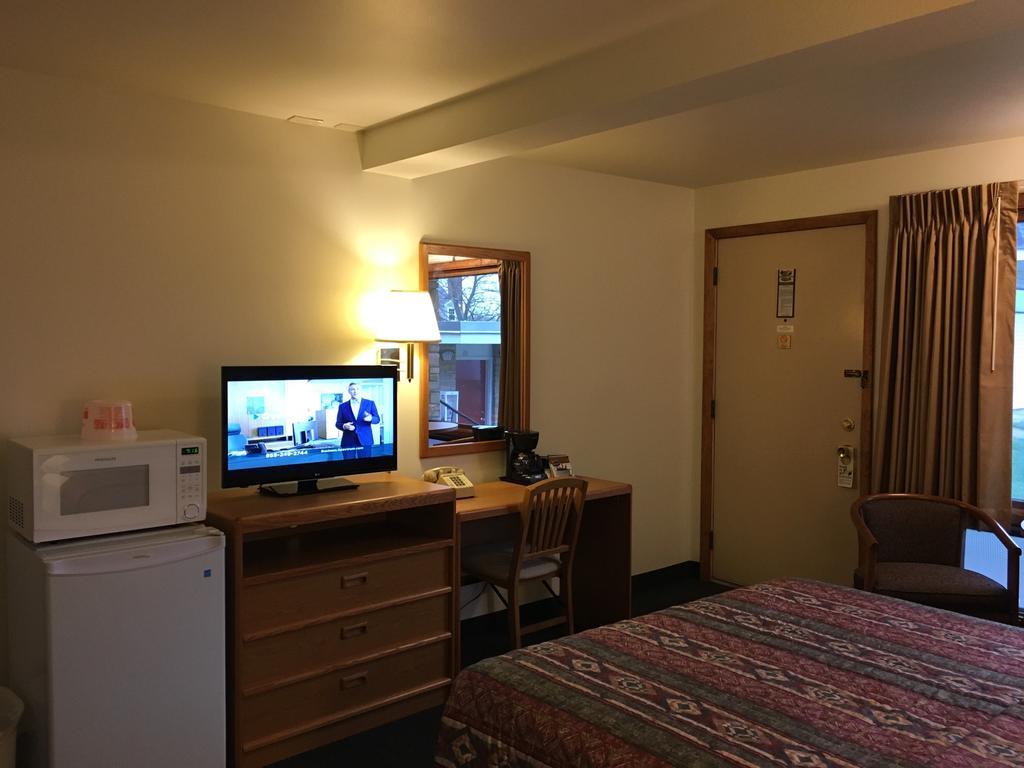 ויסקונסין דלס Indian Trail Motel מראה חיצוני תמונה