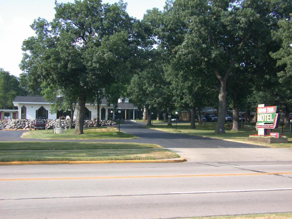 ויסקונסין דלס Indian Trail Motel מראה חיצוני תמונה