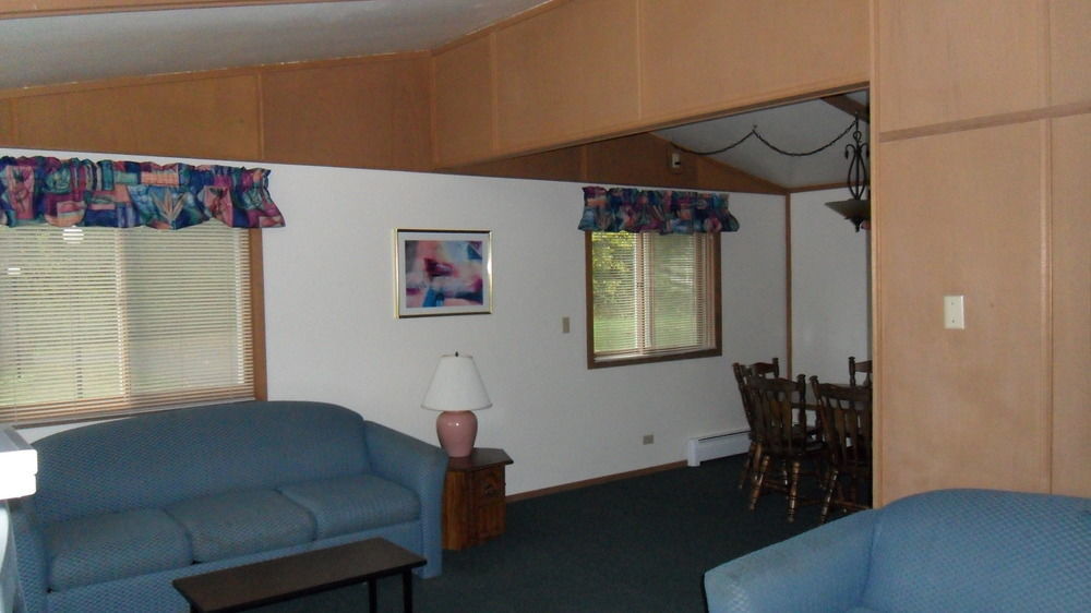 ויסקונסין דלס Indian Trail Motel מראה חיצוני תמונה