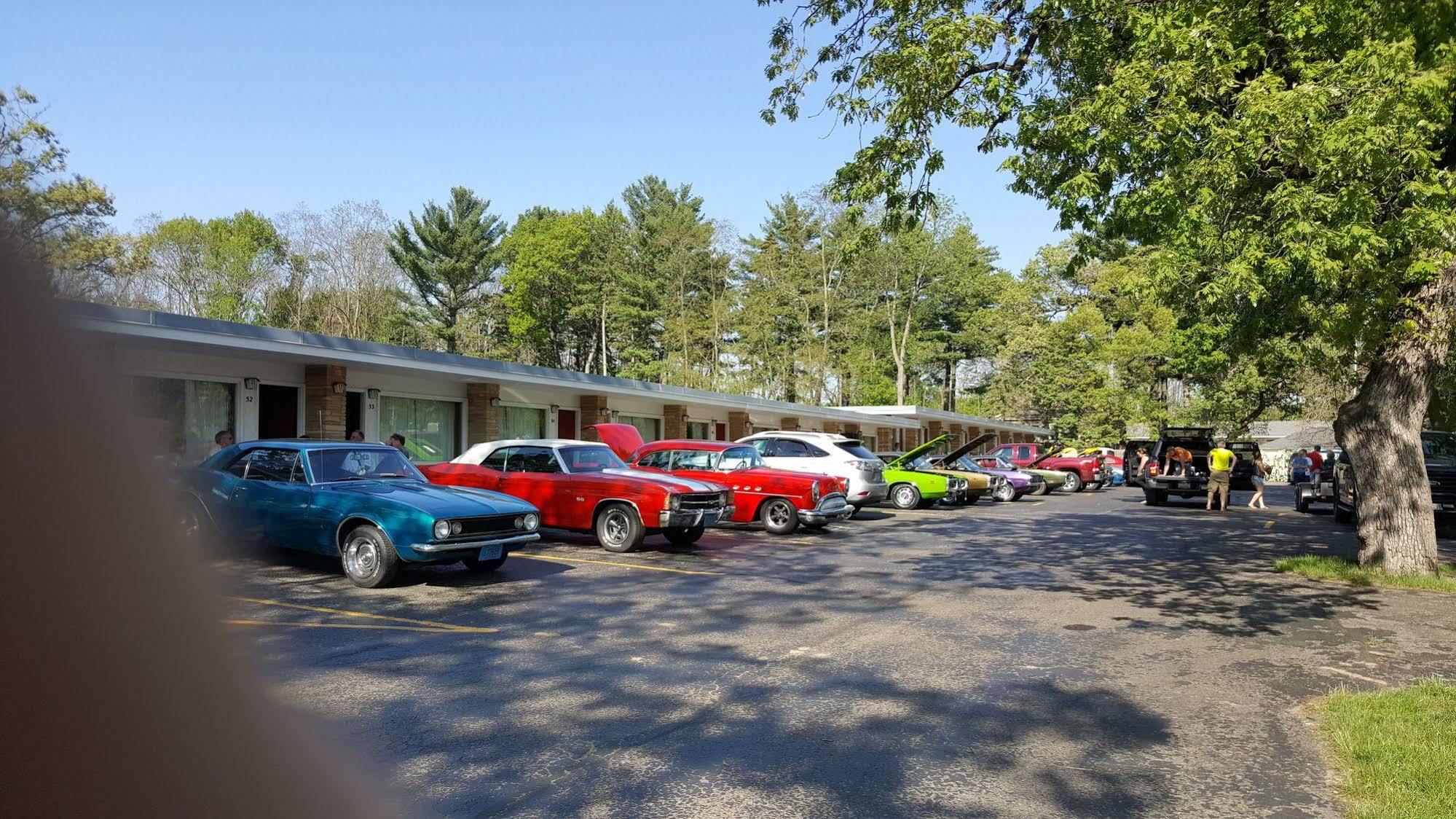 ויסקונסין דלס Indian Trail Motel מראה חיצוני תמונה