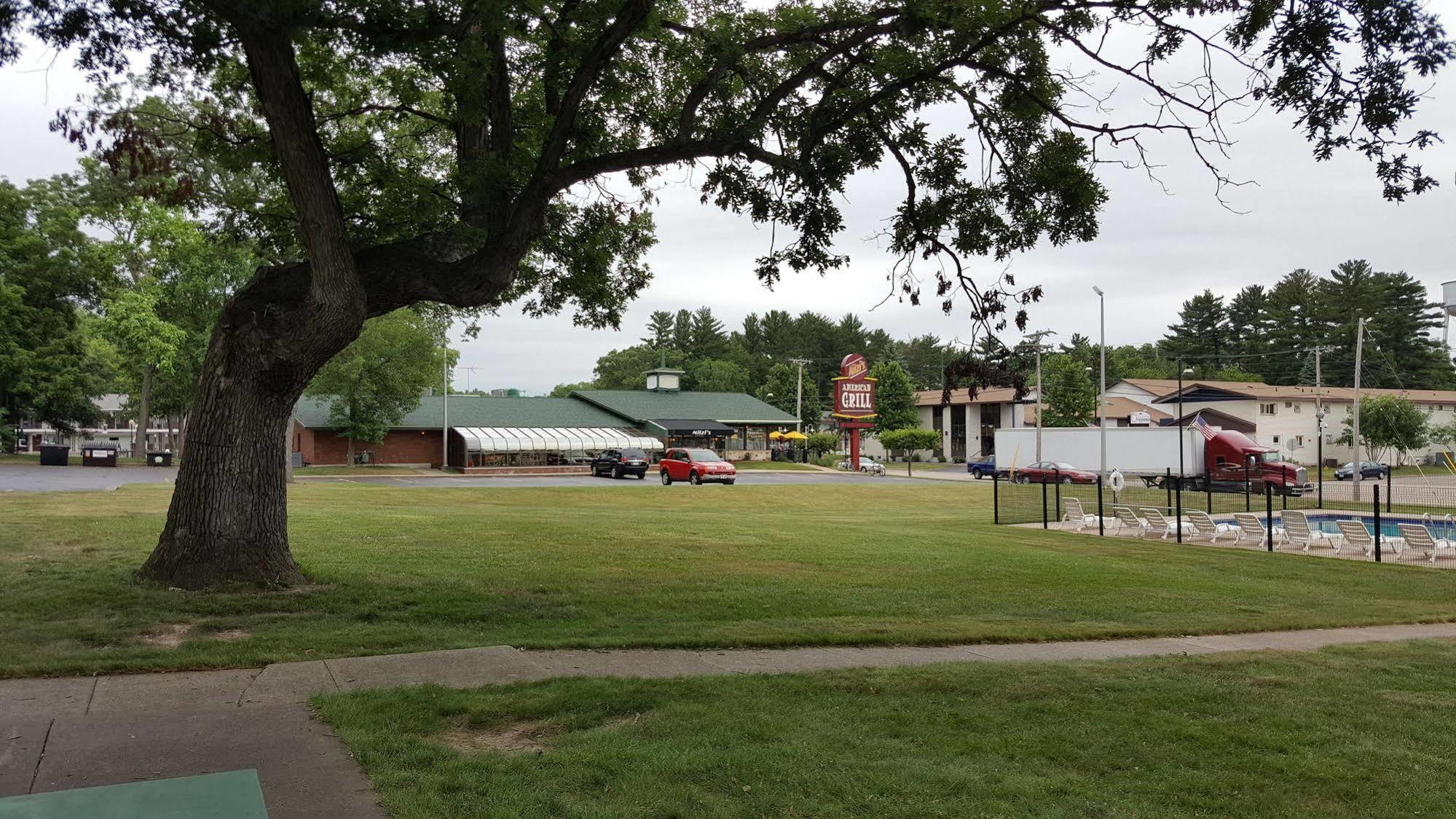 ויסקונסין דלס Indian Trail Motel מראה חיצוני תמונה